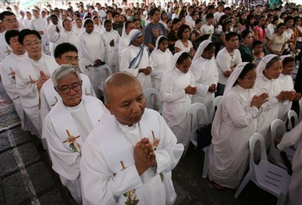 filippine_f_0812_-_filipino_catholic_priests