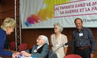 dia_-_lione_2005_suor_emmanuelle_con_nicola_bruni