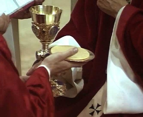 sacerdote_bis