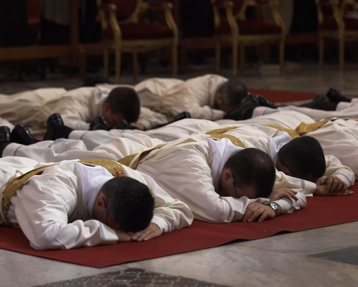 sacerdoti_stesi