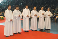 sei_nuovi_sacerdoti_re