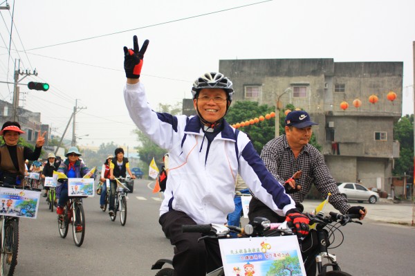 taiwan_-_chayi_priest_2